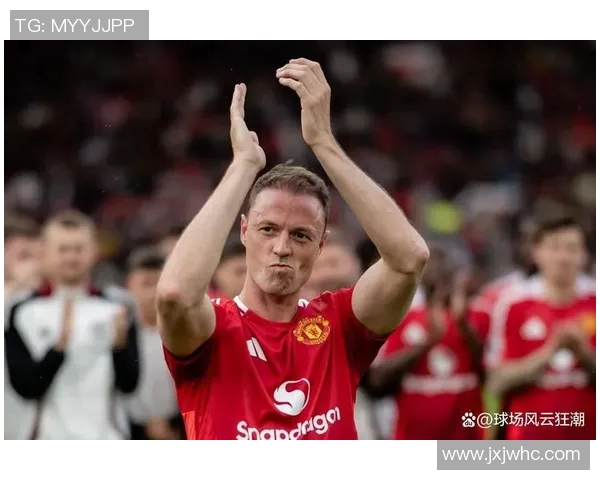 曼联传奇球星曼联之光的辉煌历程与足球成就回顾 曼联传奇球星曼联之光的辉煌历程与足球成就回顾