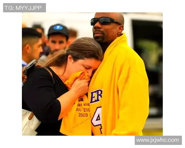 篮球明星不幸坠机事件引发全球哀悼与关注各界纷纷致以慰问与支持